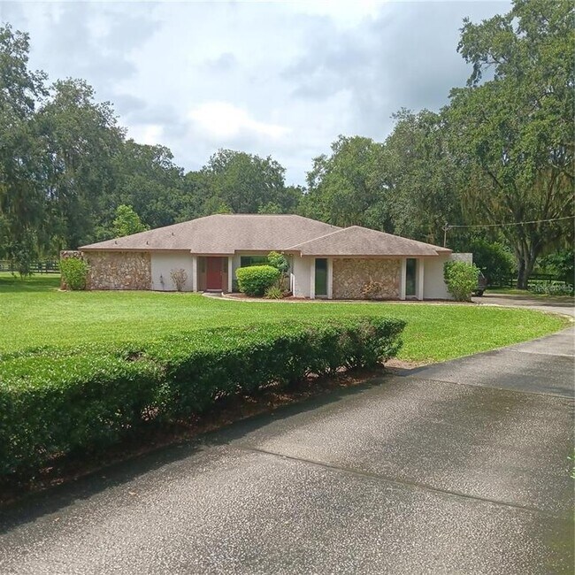 Foto del edificio - 1804 E Wheeler Rd