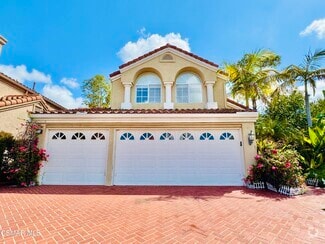 Building Photo - 1812 Fox Springs Cir