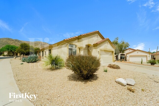 Foto del edificio - 5240 N Spring Pointe Pl