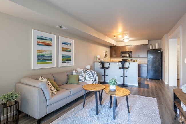 2BR, 1BA - 824SF - Sky Harbour Estates