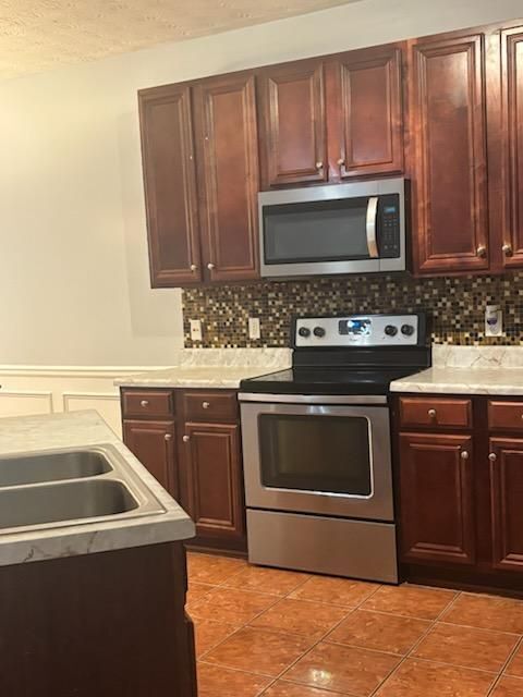 Foto del edificio - 2555 Flat Shoals Rd