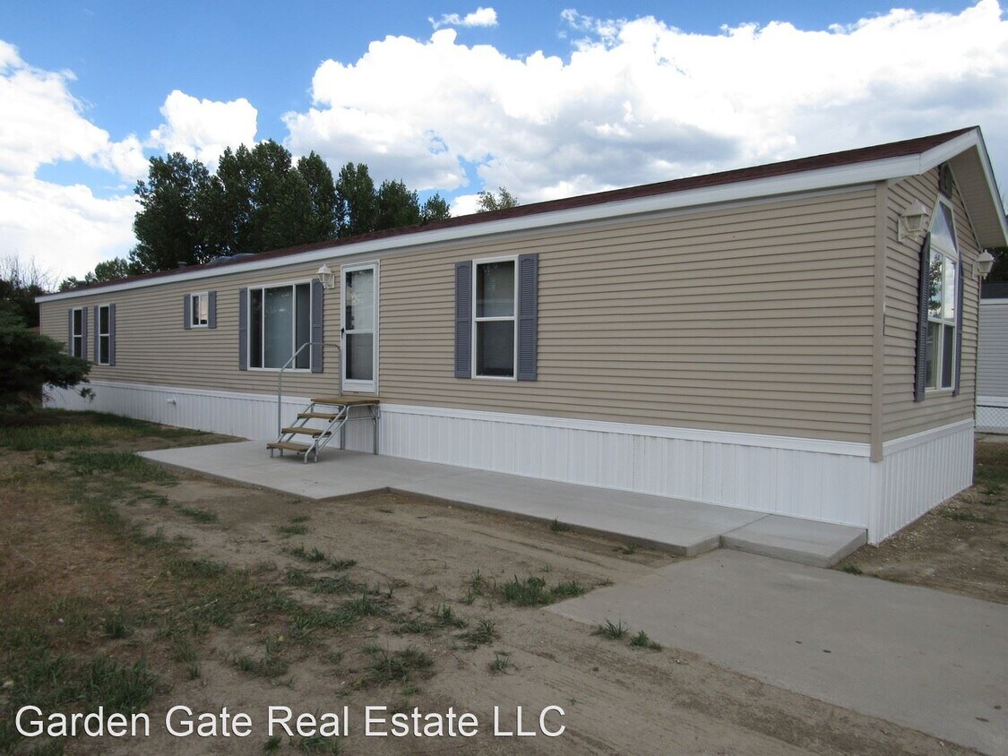 Primary Photo - 3 br, 2 bath House - 589 N 1st