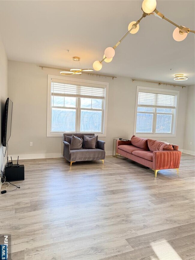 Foto del edificio - 237 Lincoln Ave