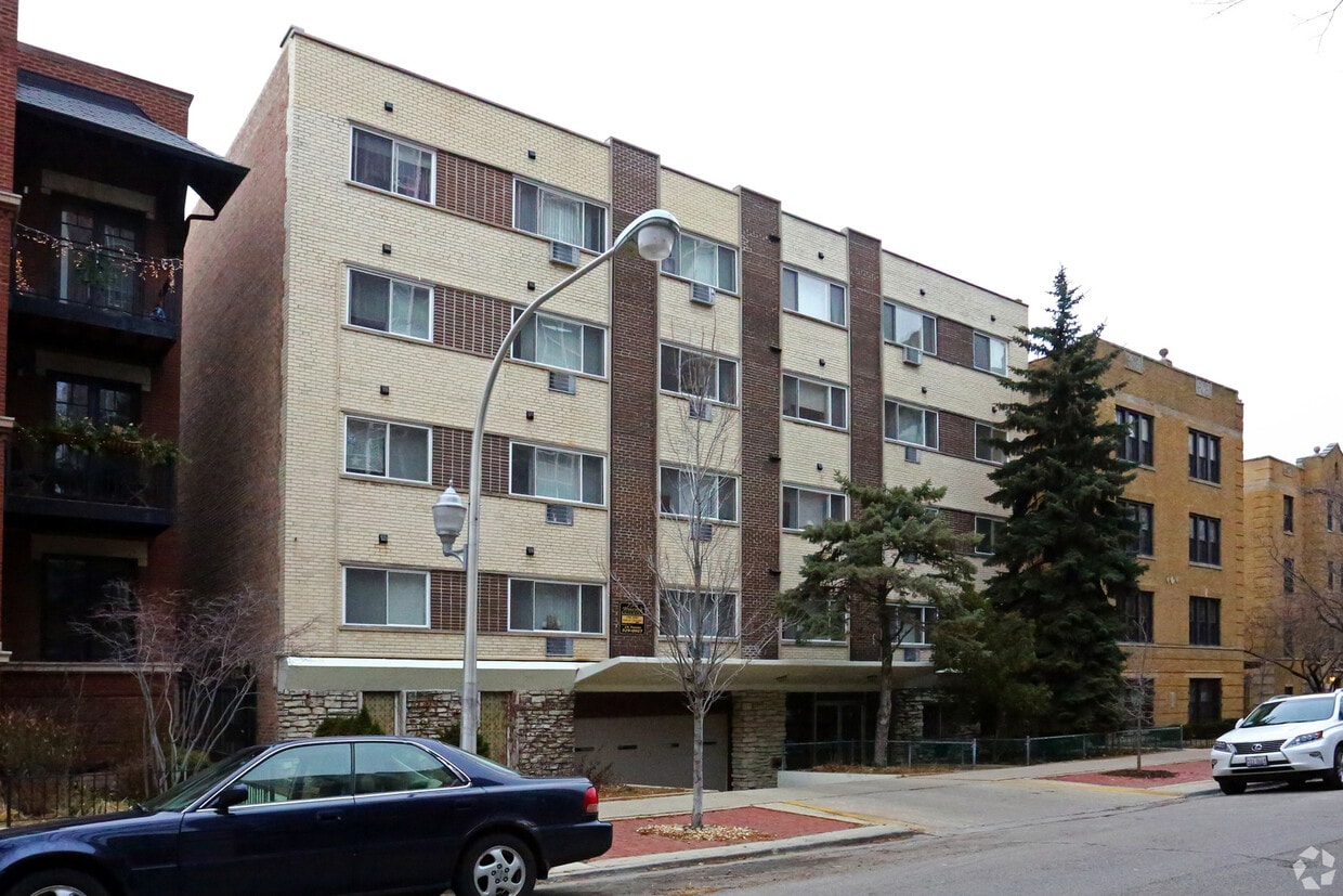 Primary Photo - 736 W Buena Ave