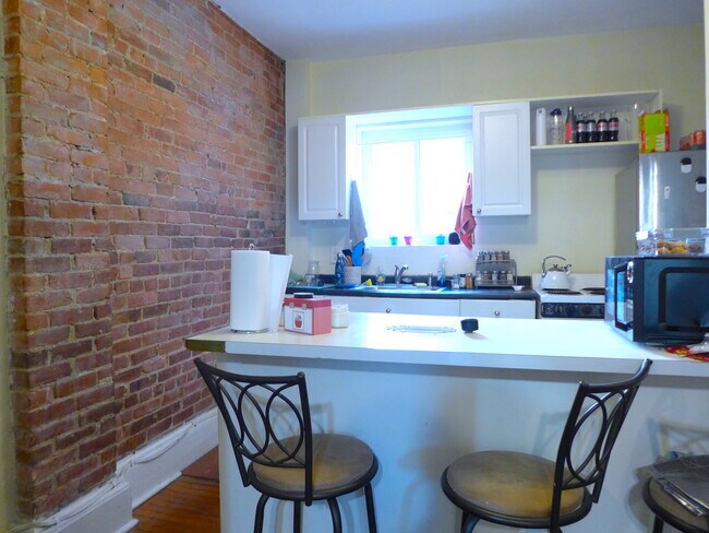 Building Photo - 30 Symphony Rd