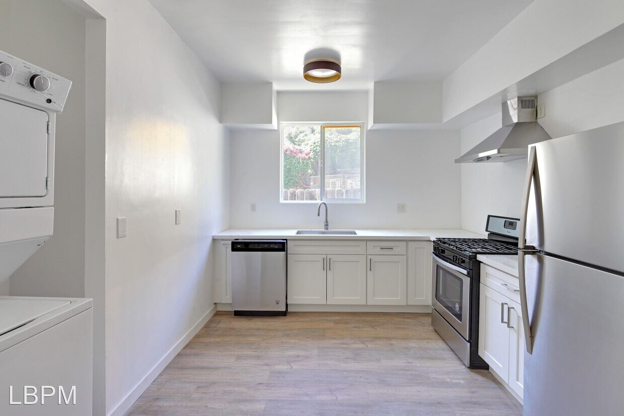 Foto principal - 957-961 N Vendome St