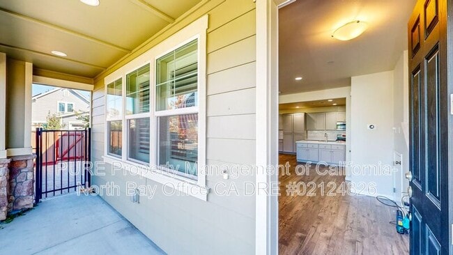 Building Photo - 1402 Rusch Dr