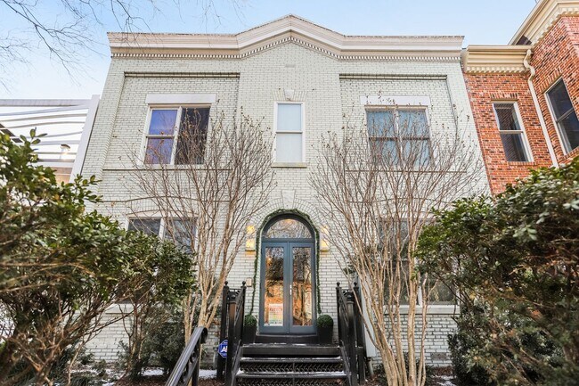 Photo - Live Bright in Shaw: Your Perfect One-Bedroom Awaits House