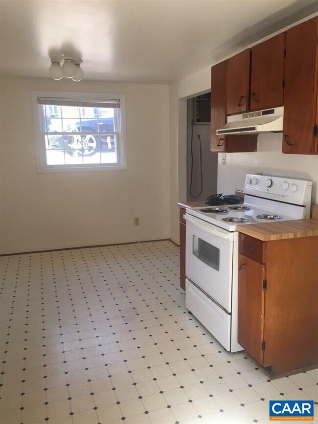Foto del edificio - 1705 Cedar Hill Rd