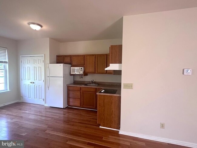 Building Photo - 46658 Breannes Ln