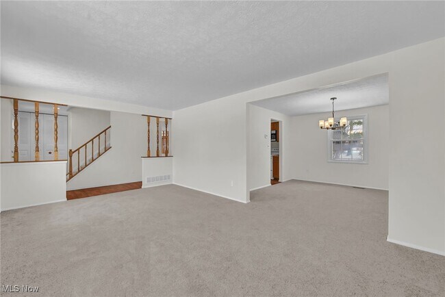 Foto del edificio - 5601 Sunset Dr