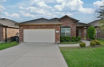 Building Photo - 916 Iona Dr