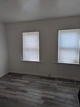 Building Photo - 3063 W 48th St