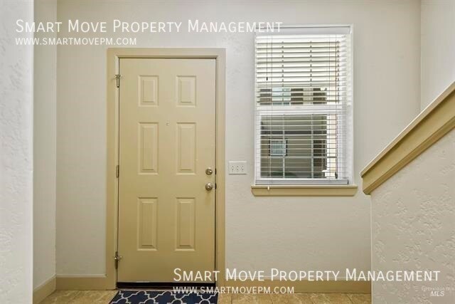 Foto del edificio - Immaculate 3 BD Condo in Heart of Downtown...