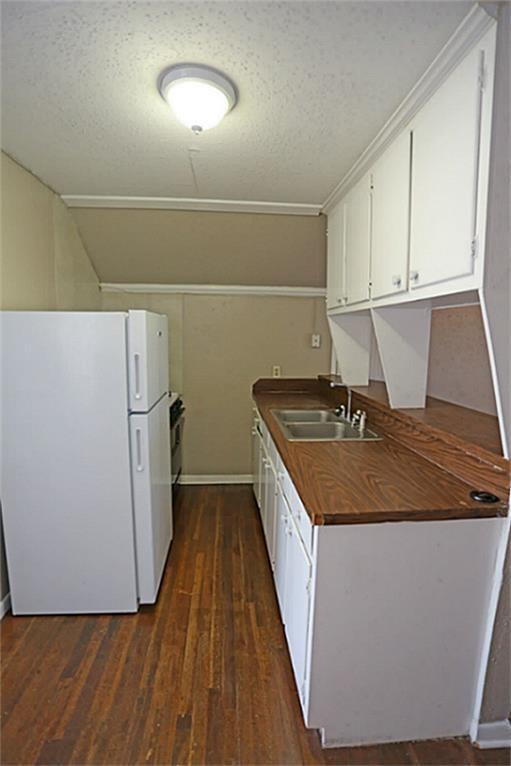 Foto del edificio - 5604 Chaucer Dr