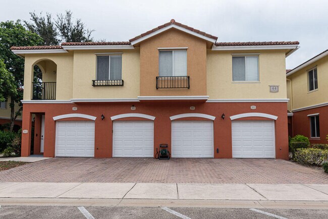 Building Photo - 44 SE Sedona Cir