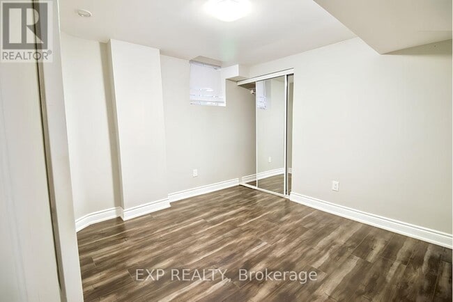 Building Photo - 401 Acumen Ct