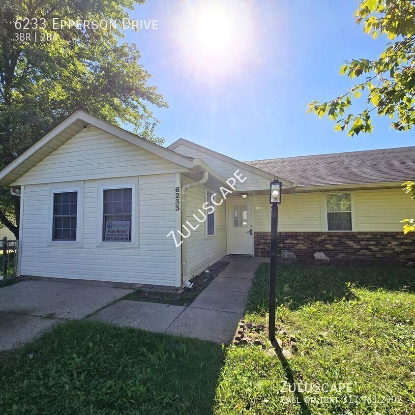 Primary Photo - Updated home in Decatur Township