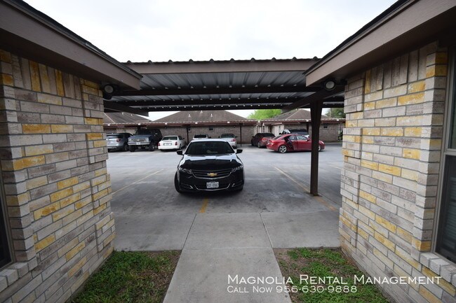 Building Photo - 1604 N Inspiration Rd
