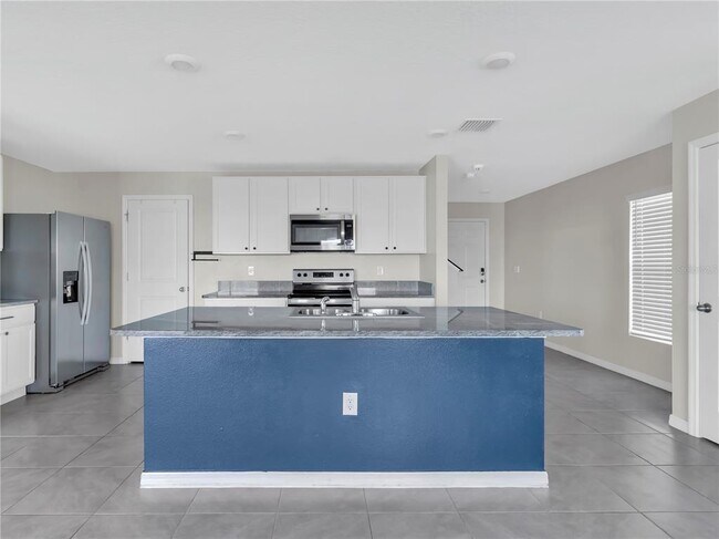 Foto del edificio - 16728 Kingman Reef St