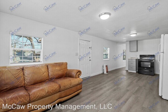 Foto del edificio - 2 br, 1 bath House - 16 Frank Cir.