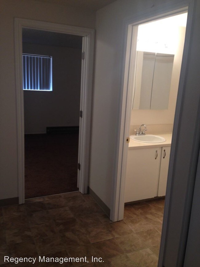 Foto del edificio - 10231 NE Fremont St