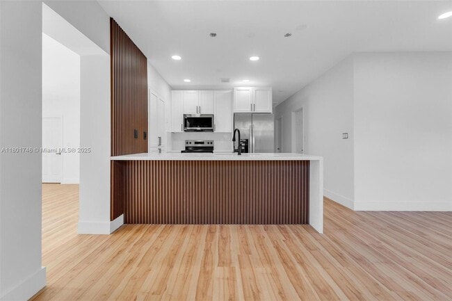 Building Photo - 440 NW 30th Terrace