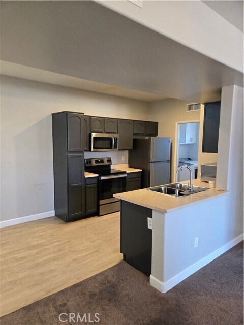 Foto del edificio - 41410 Juniper St