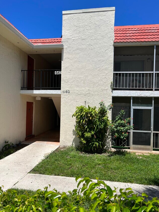 Foto principal - 640 NW 13th St