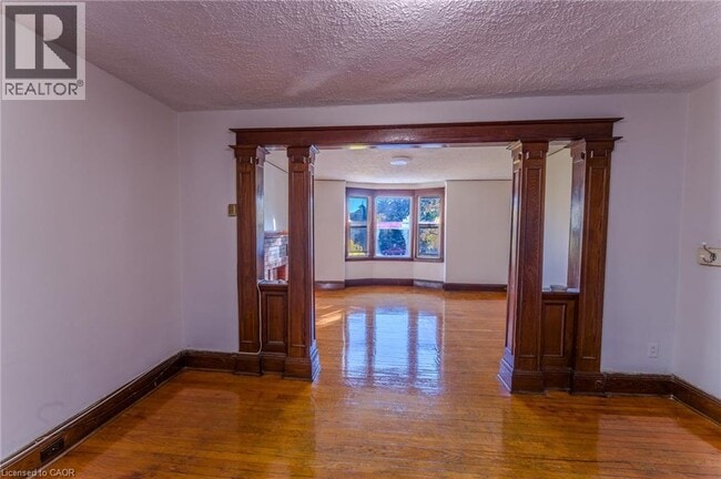 Building Photo - 1369 Main St E