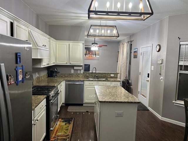 Building Photo - 4002 Evinrude Dr