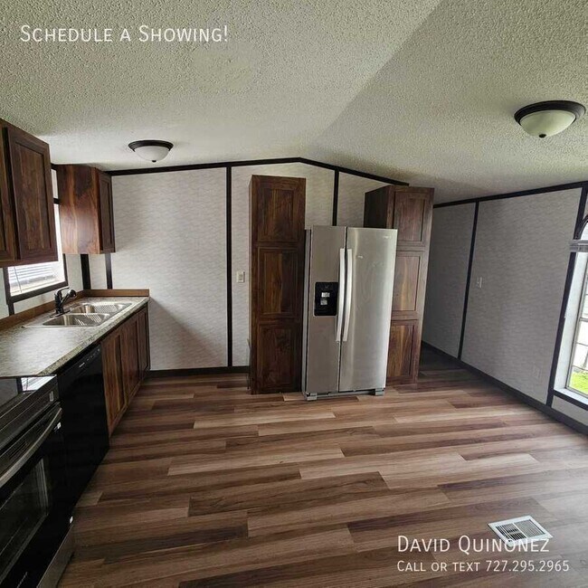 Foto del edificio - 4614 E Old Trail Rd