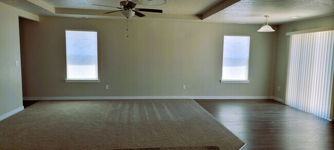 Foto del edificio - New home for Rent!