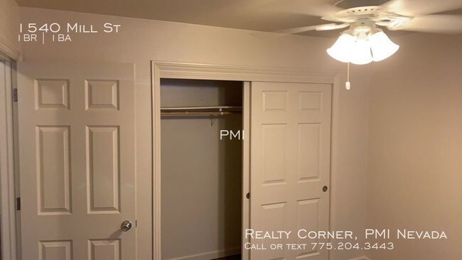 Foto del edificio - Great 1 Bedroom with Attached Garage