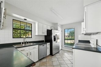 Building Photo - 4520 Eldorado Dr