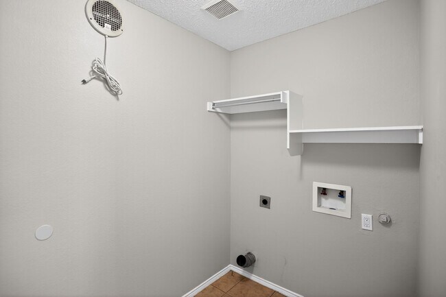 Foto del edificio - 4608 Merlot Dr