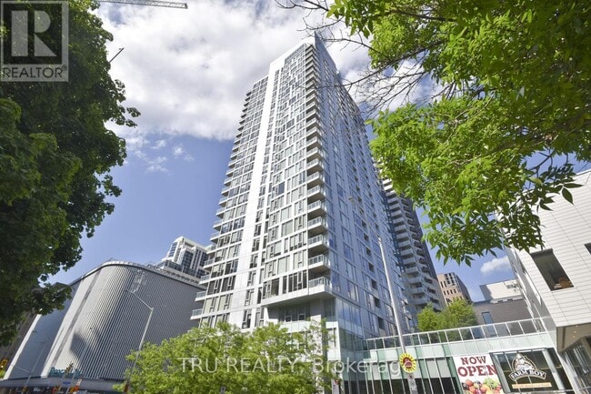 Building Photo - 179 Metcalfe St