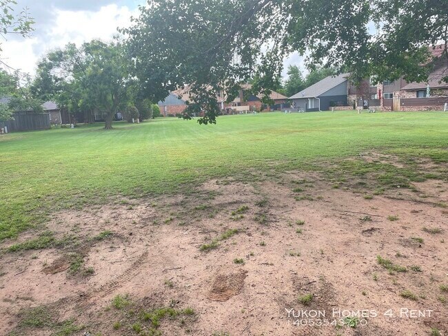 Foto del edificio - 4715 Hemlock Cir