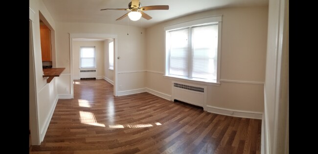 Foto del edificio - 6142 N 8th St