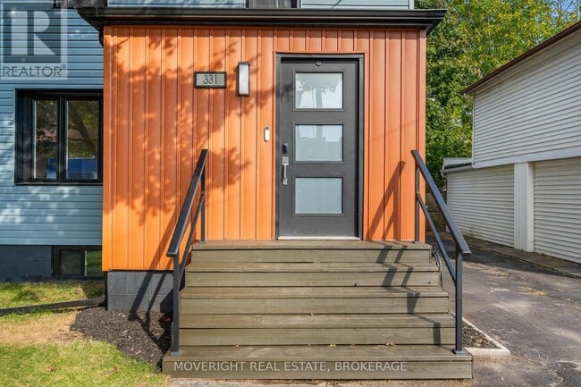 Building Photo - 331 Fielden Ave