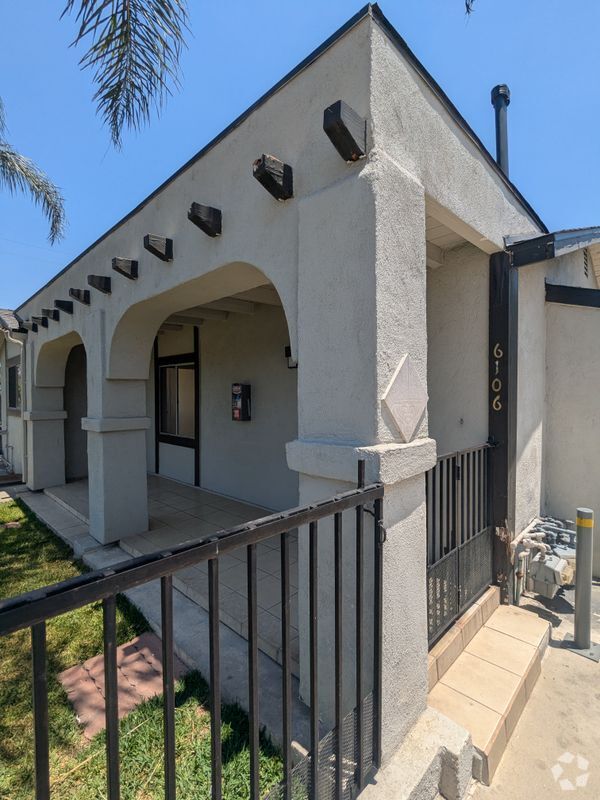 Building Photo - 6106 Palm Ave