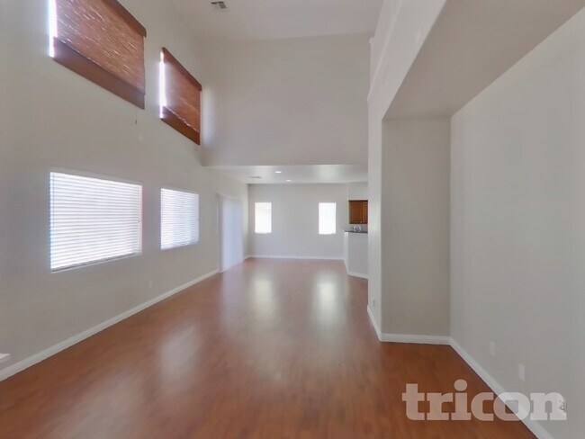 Foto del edificio - 3618 Calendula Canyon Ct