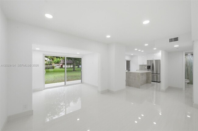 Foto del edificio - 22384 Thousand Pines Ln