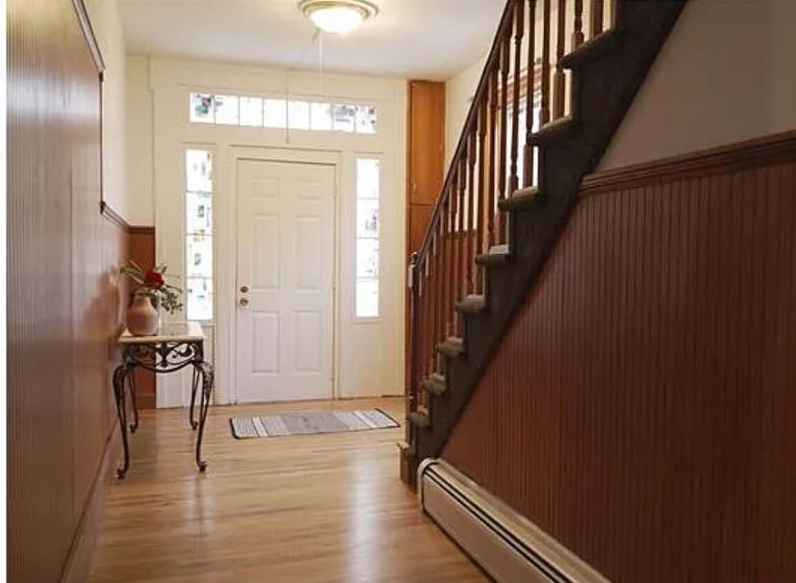 Building Photo - Spacious 3-bedroom, 1st-floor apartment located in a quiet residential neighborhood of Westfield.