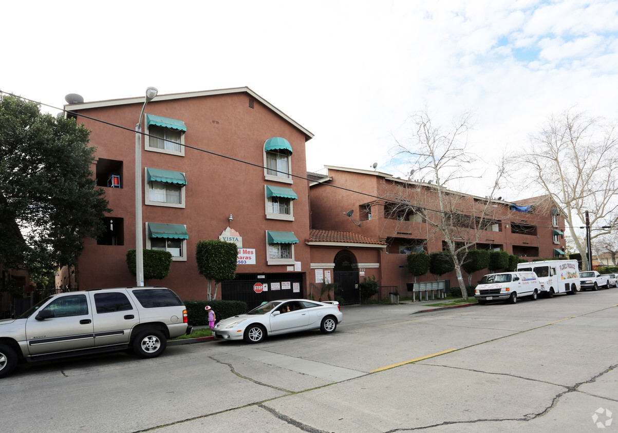 Primary Photo - Vista Terrace Apartments