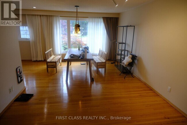 Photo du bâtiment - 64 Grove Park Crescent