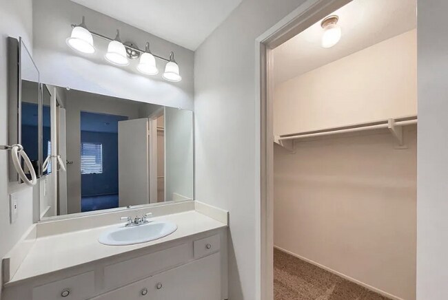 Foto del edificio - 1215 Sarabande Ln