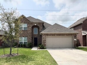 Building Photo - 7915 Wood Hollow Dr