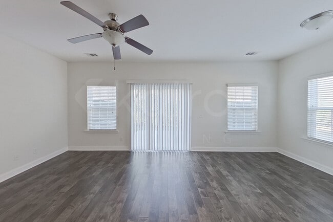 Building Photo - 415 Ferguson Ln