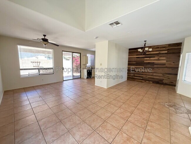 Foto del edificio - 2060 N 30th St